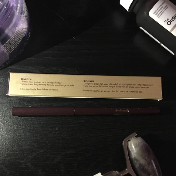Stila Waterproof Eye Liner in Deep Burgundy - Picture 4 of 4